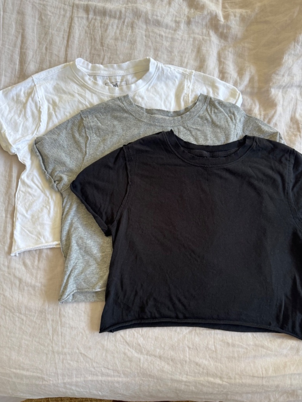 Free People We The Free Perfect Tee Bundle 3 Crop Tops Black Gray White - Picture 2 of 11